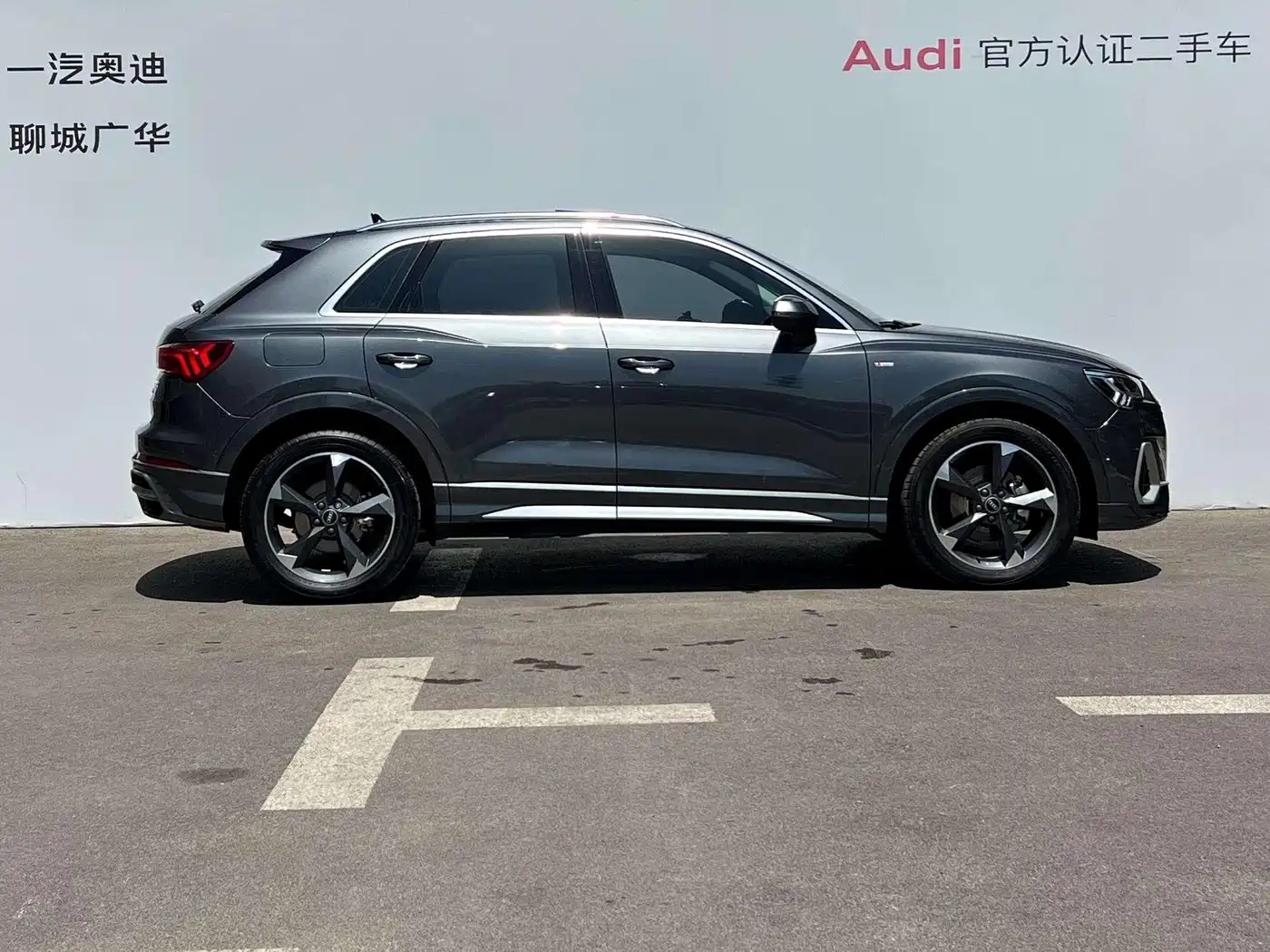 Audi Q3 2021 35 TFSI Fashion Sport фото 3