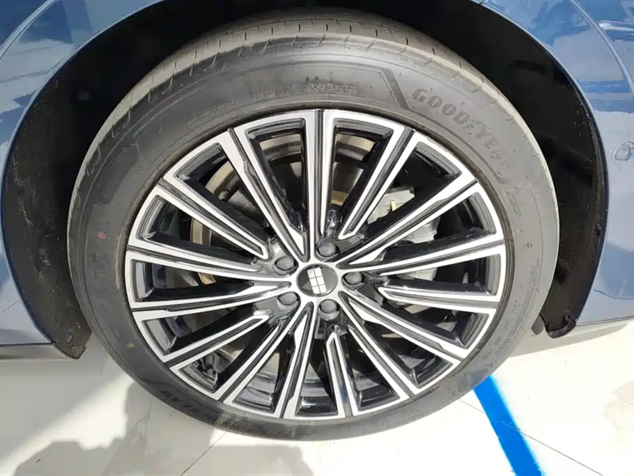 Geely Galaxy Galaxy Xingyao 8 2025 130km EM-P Starship Edition фото 6