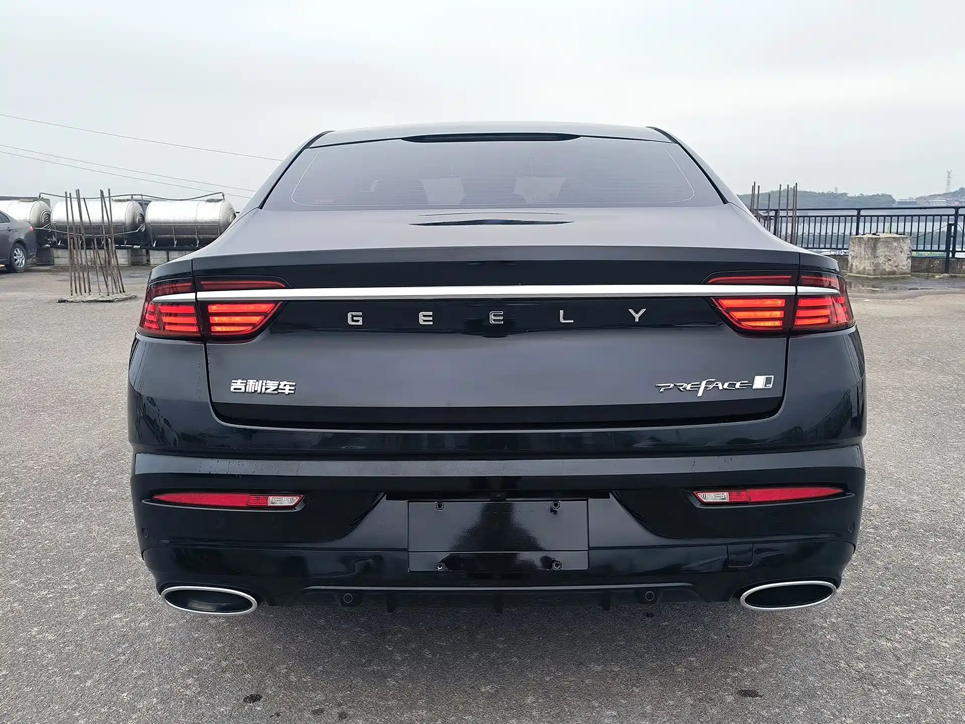 Фото 5 - Geely Preface
