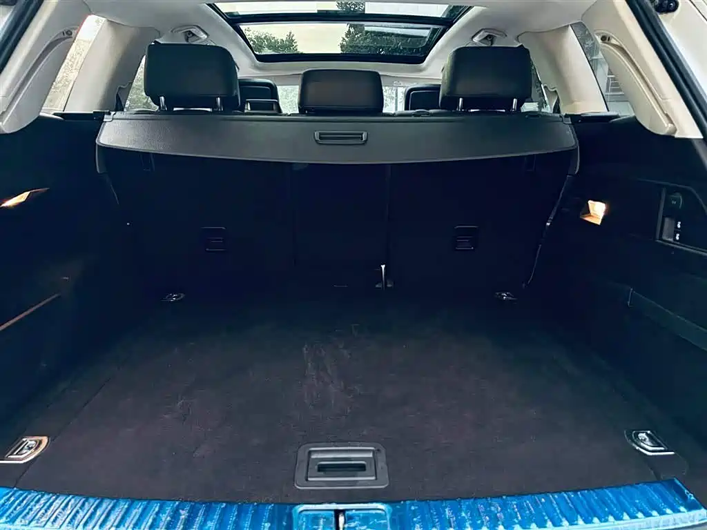 Volkswagen Touareg 2016 2016 3.0TSI Standard