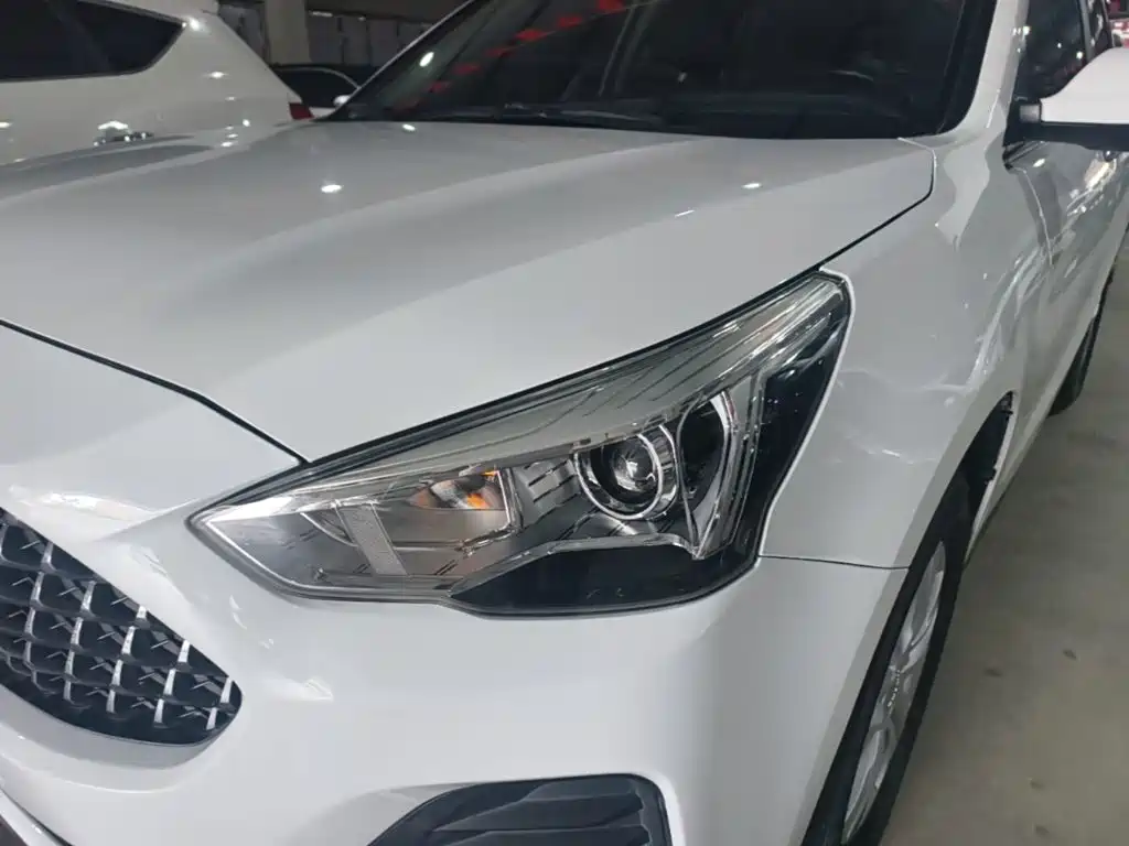 Фото 24 - Haval M6