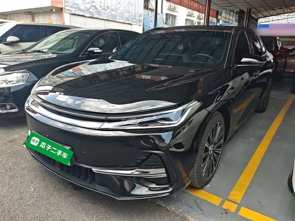 Geely Galaxy Galaxy A7 2025 EM-i фото 2