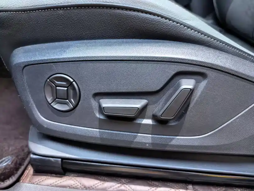 Photo 11 - Audi Q3