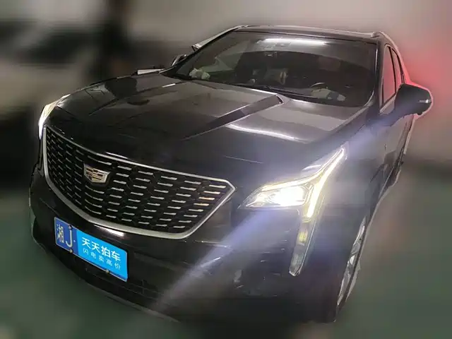Cadillac XT4 2021 28T FWD Technology Edition — фото 1