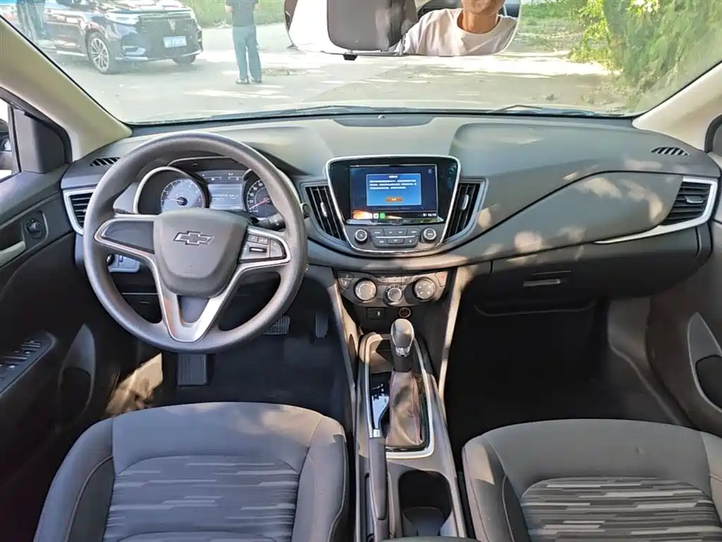 Chevrolet Monza 2019 Redline 320T DCT Joy Edition China VI фото 6