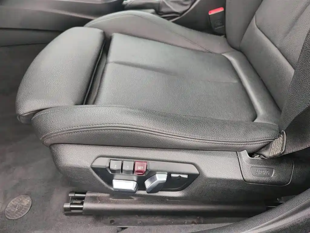 BMW 3 Series GT 2020 320i M Sport Package фото 20