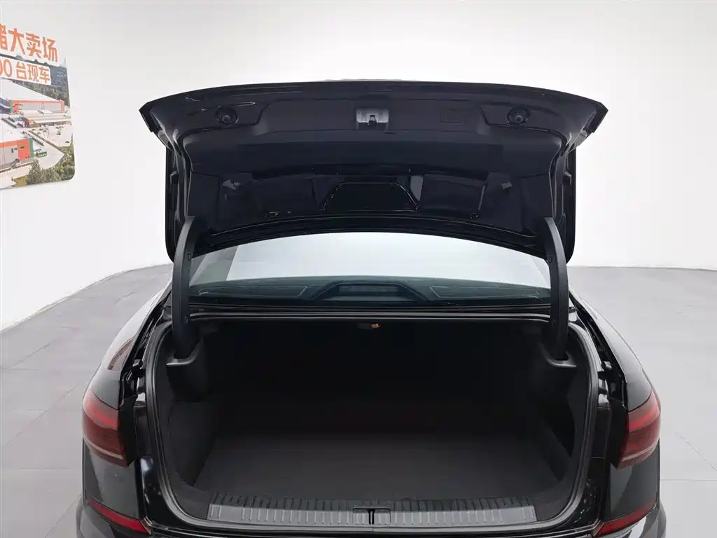 Volkswagen Passat New Energy 2023 430PHEV Hybrid Luxury фото 16