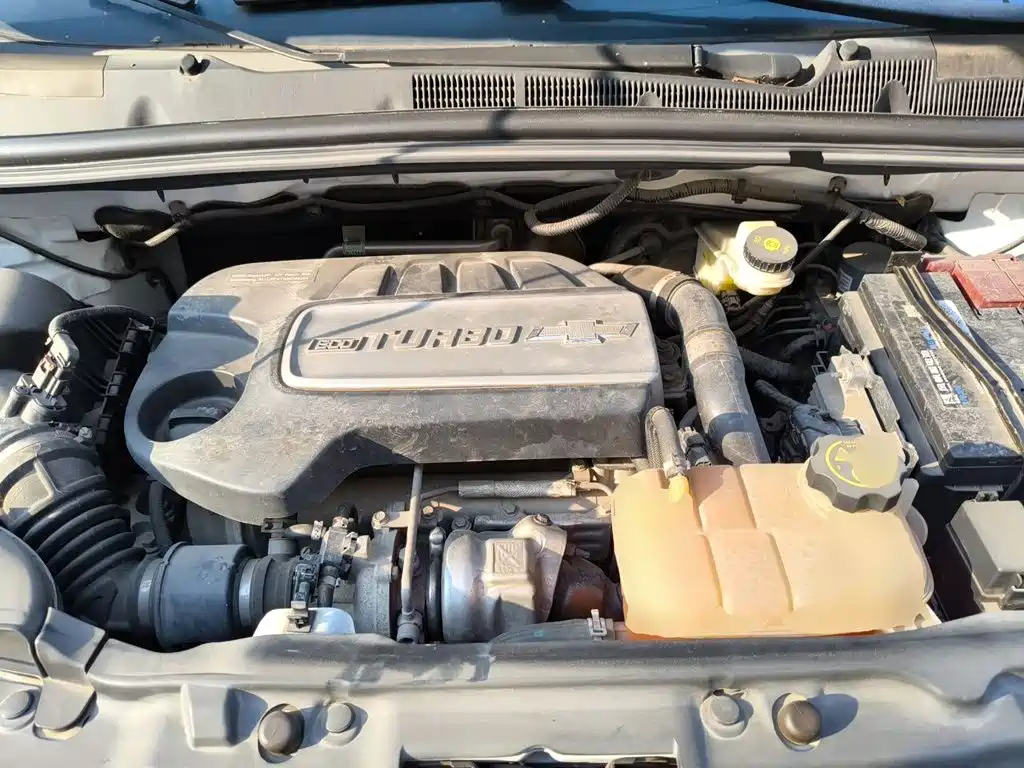 Photo 16 - Chevrolet Trax