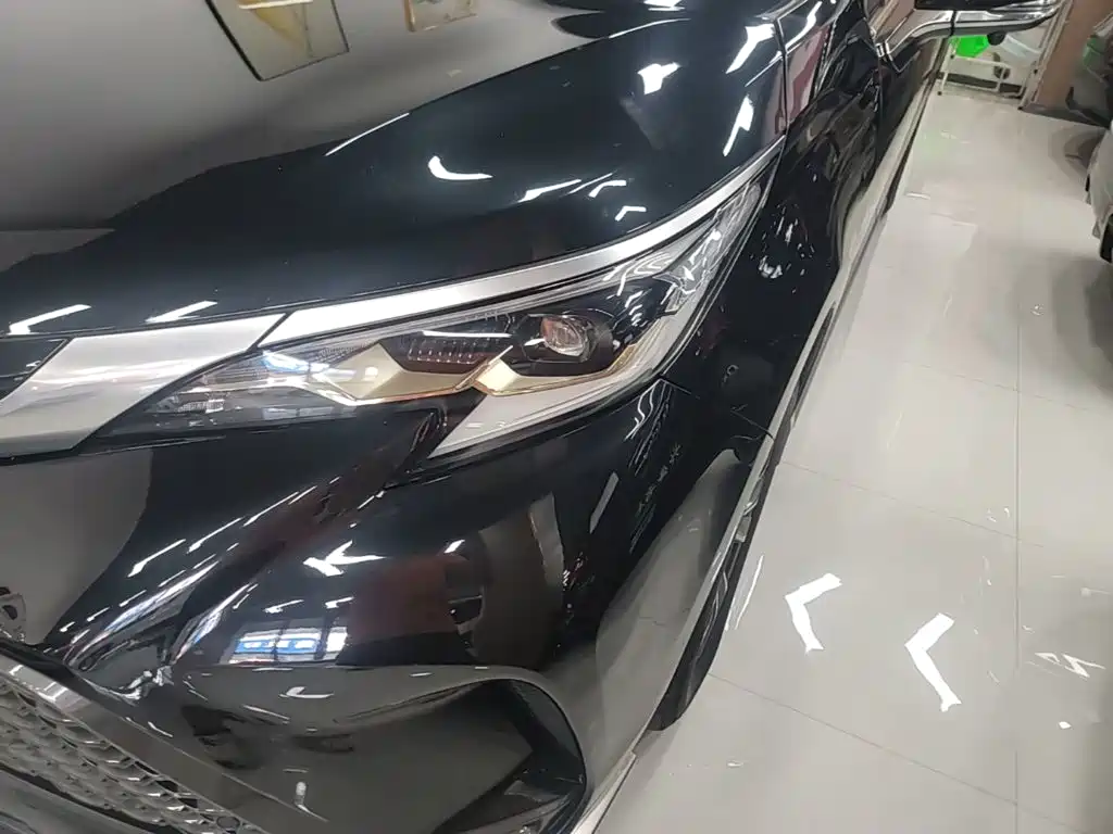 Toyota Granvia 2023 2023 2.5L Hybrid Luxury Edition