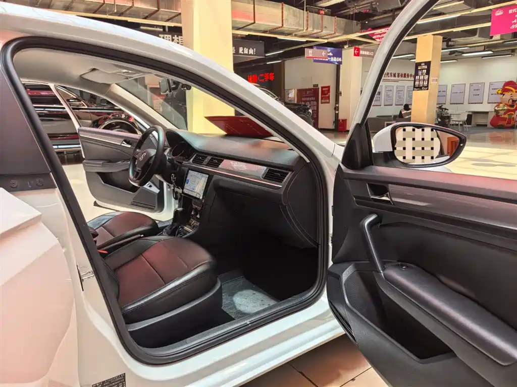 Volkswagen Bora 2019 Bora Legend 1.5L Automatic Fashion China V фото 9