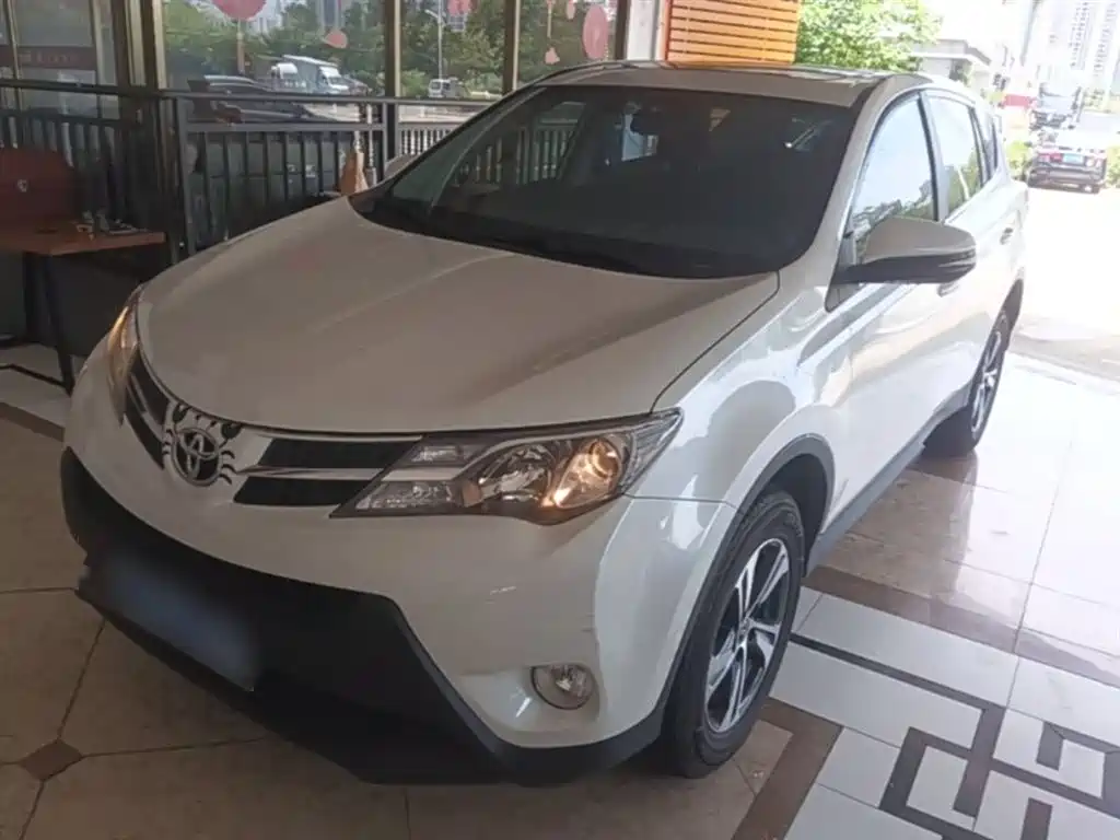 Toyota RAV4 Rongfang 2015 2.0L CVT 2WD Trend Edition