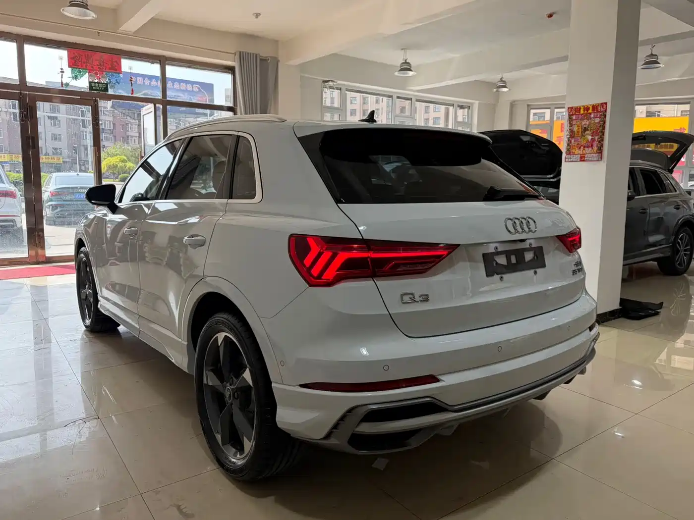 Audi Q3 2022 35 TFSI Fashion Dynamic фото 4