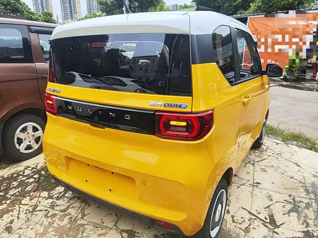 Фото 7 - Wuling Motors Hongguang MINIEV