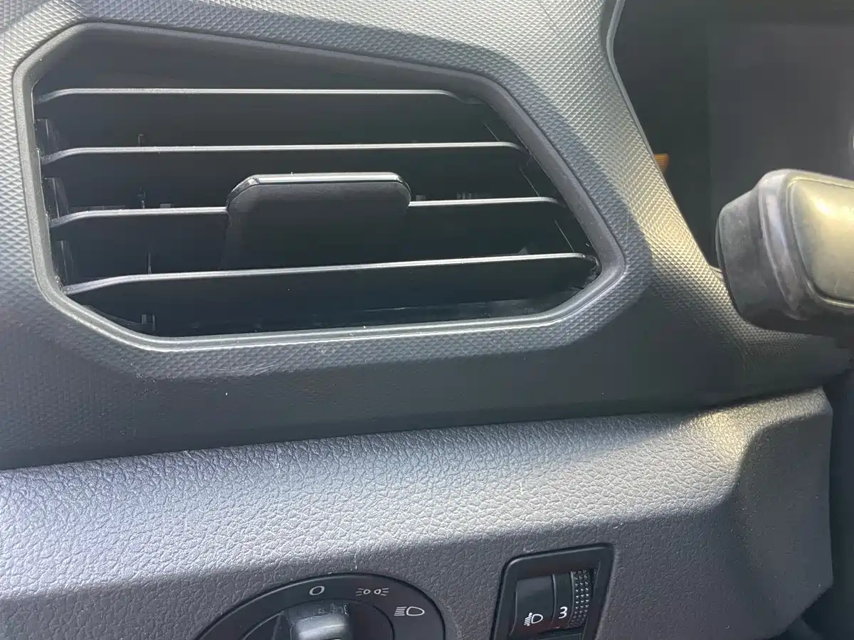 Volkswagen T-Cross 2023 Facelift 1.5L Automatic Trend Edition фото 15