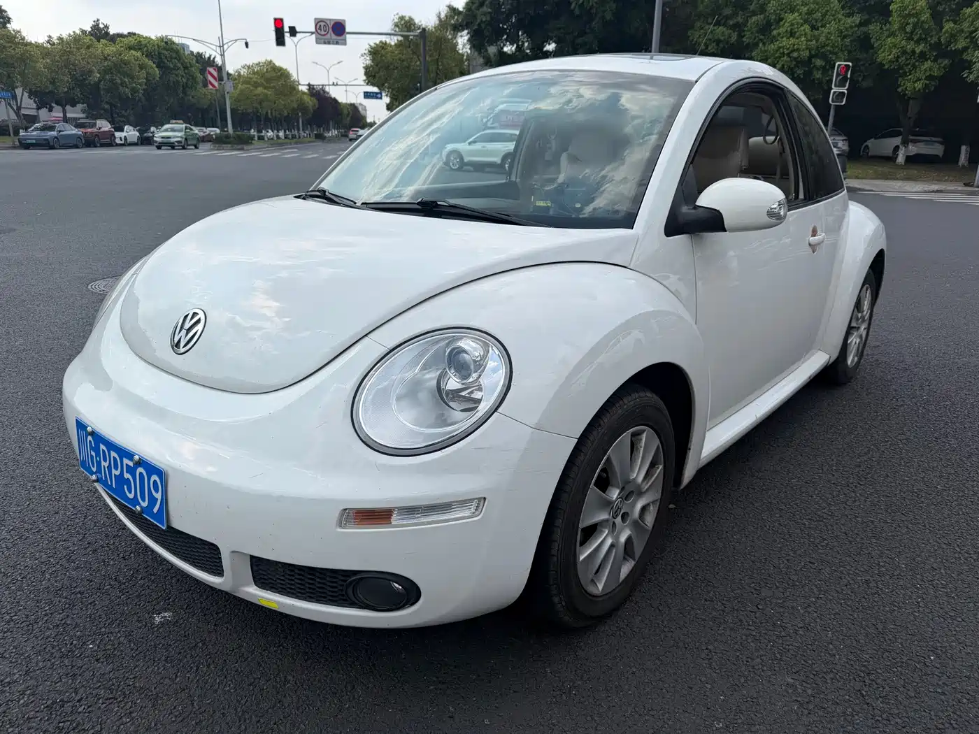 Volkswagen Beetle 2010 2010 Model 2.0 BlackOrange Comfort Edition