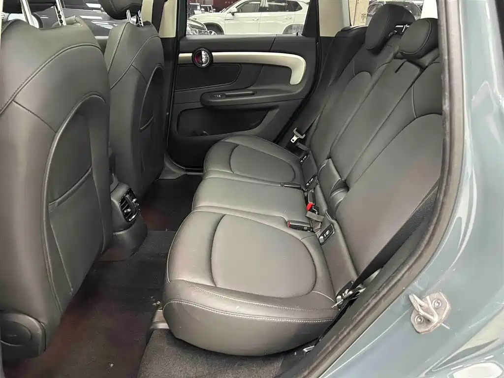 MINI COUNTRYMAN 2024 2023 Facelift 1.5T COOPER ALL4 Connoisseur