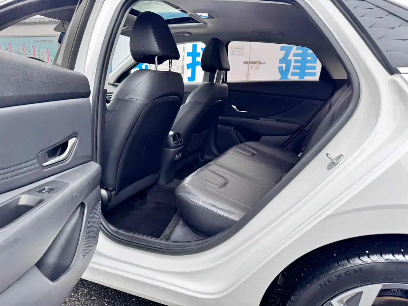 Hyundai Elantra 2023 1.5L CVT GLX Elite Edition фото 11