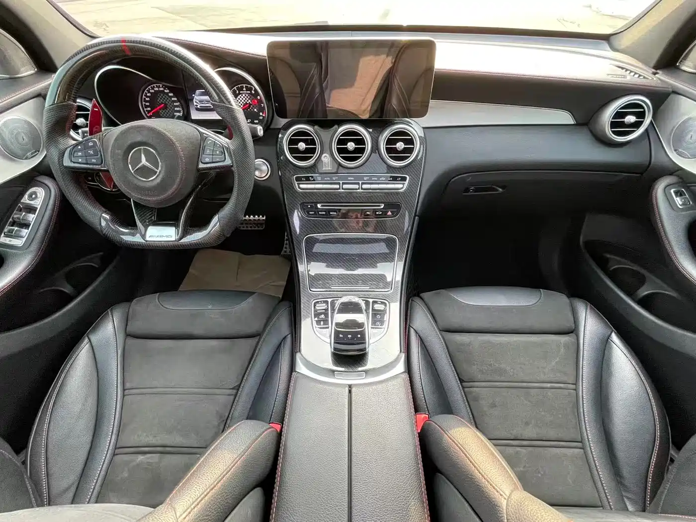 Mercedes-Benz GLC Coupe AMG 2017 AMG GLC 43 4MATIC Coupe SUV Special Edition фото 10