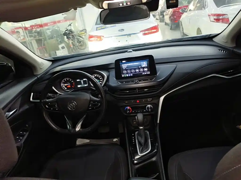 Buick Encore 2020 20T CVT Elite Model фото 10