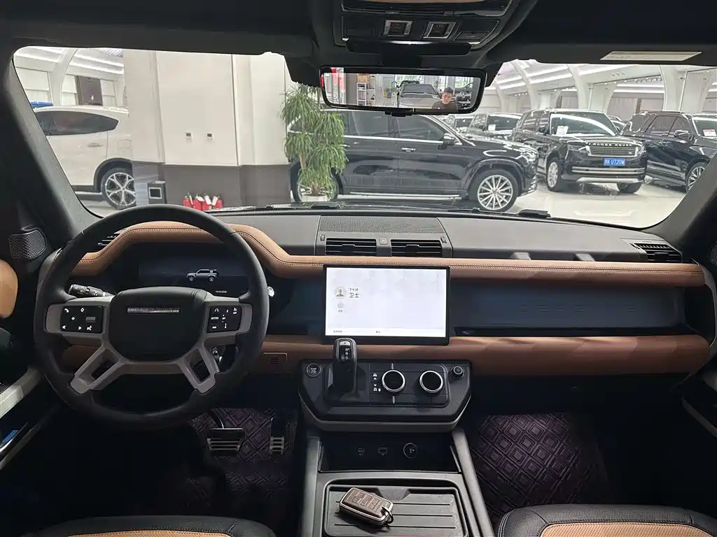 Land Rover Defender 2024 110 3.0T P400 X-DYNAMIC HSE фото 15
