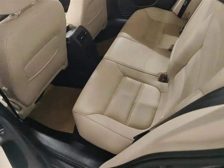 Volkswagen Sagitar 2014 Facelift 1.4TSI Automatic Luxury фото 11