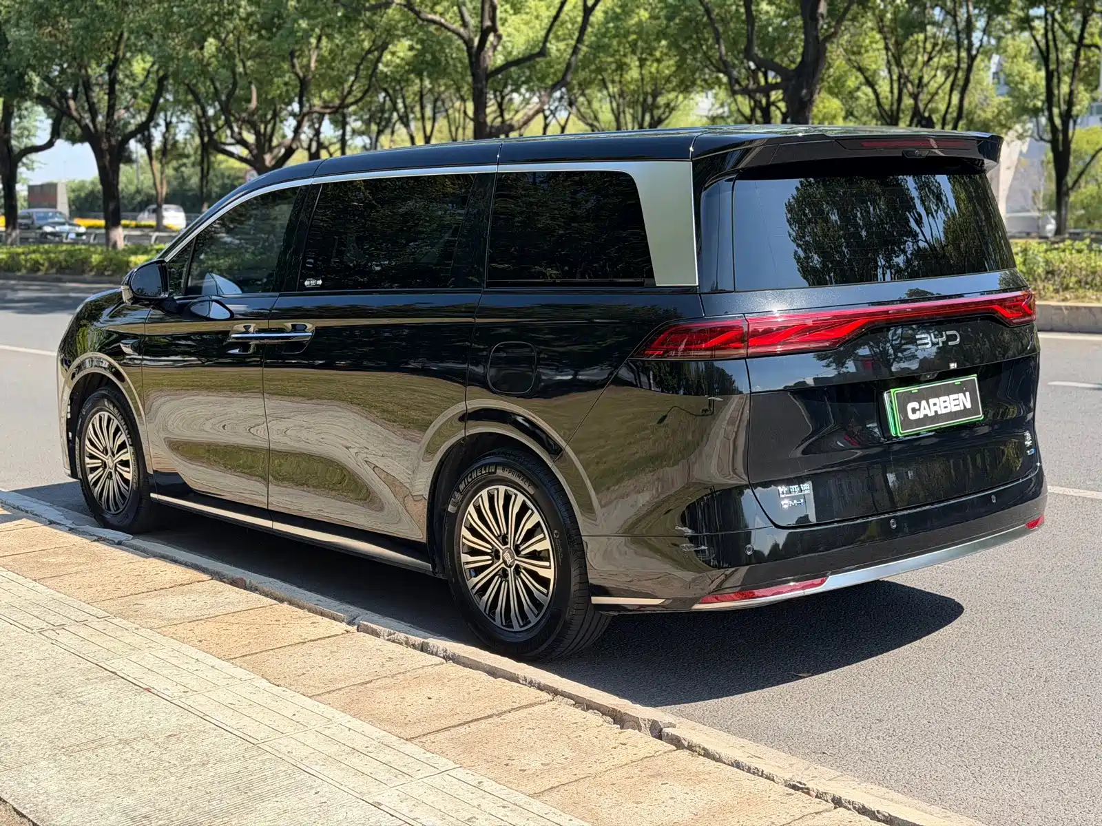 Photo 5 - BYD Xia