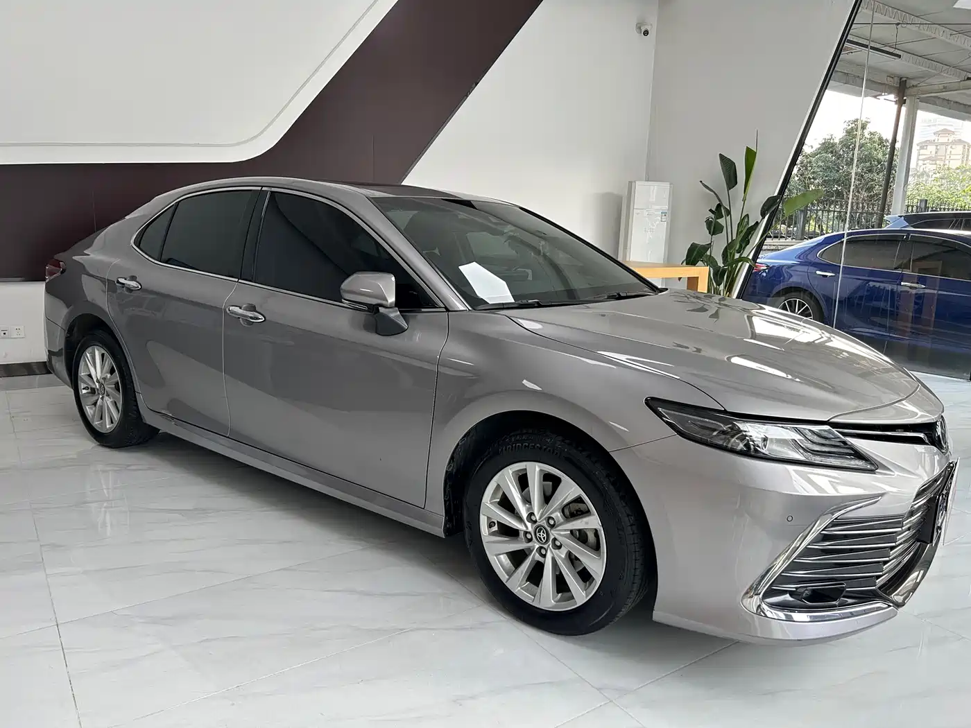 Toyota Camry 2021 2.0G Luxury Edition фото 2