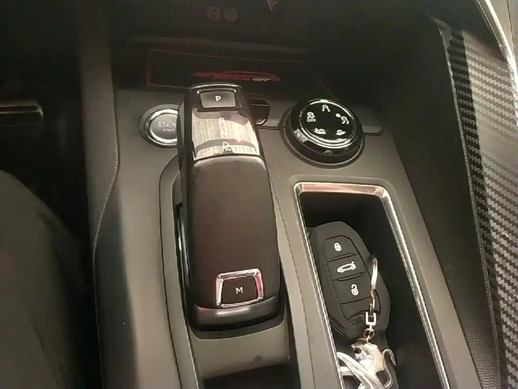 Peugeot 5008 2017 380THP 7-Seater Luxury GT Edition фото 14