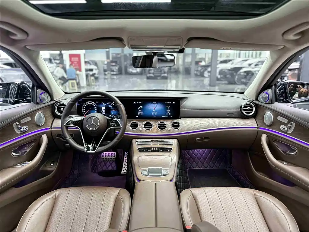 MERCEDES-BENZ E CLASS