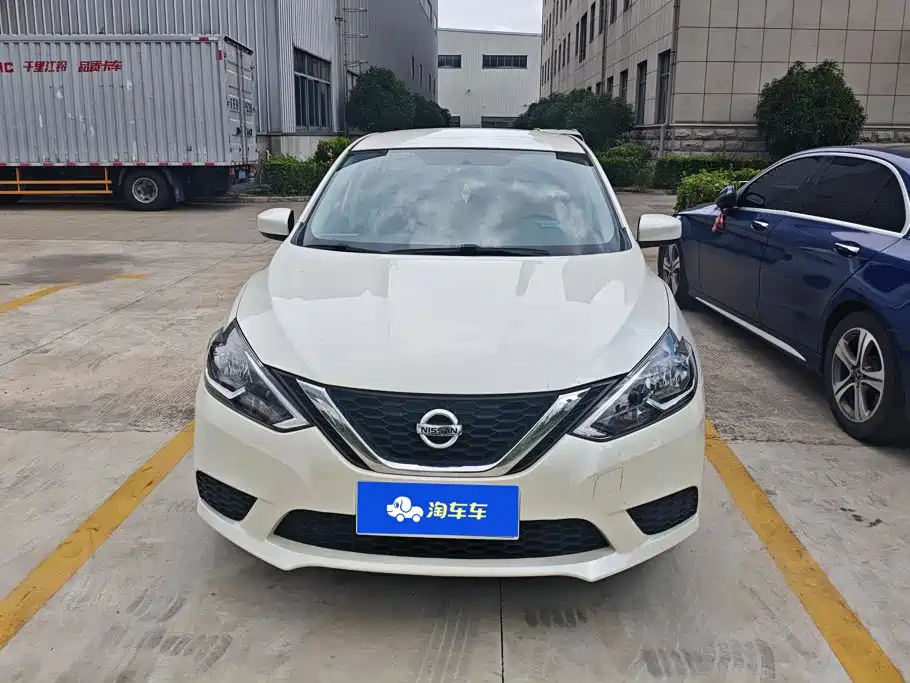 Nissan SYLPHY, миниатюра 2