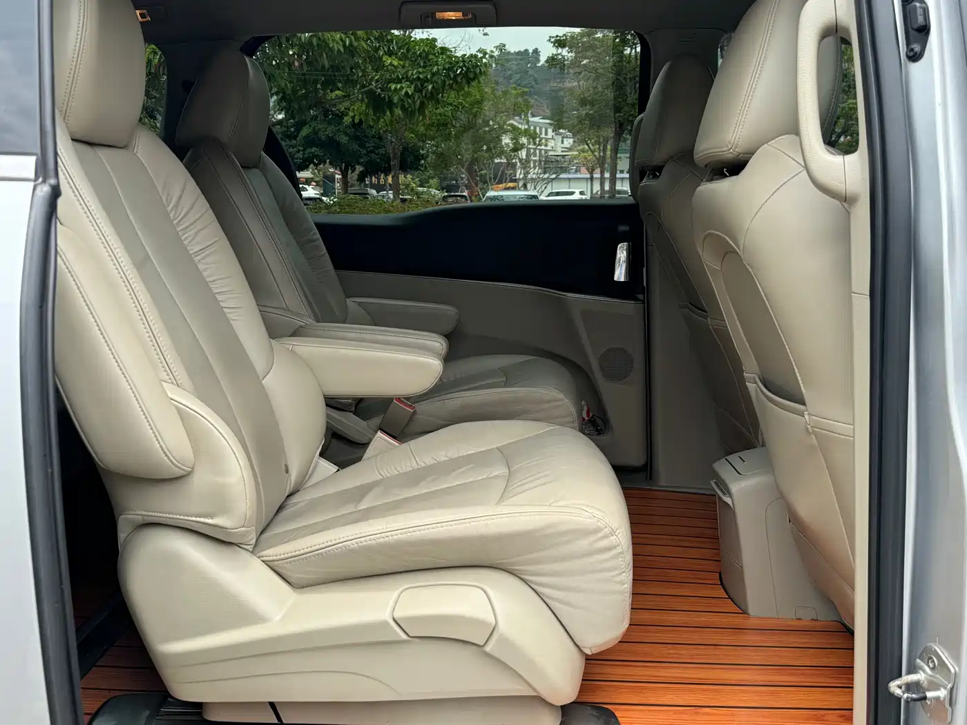 Buick GL8 2017 25S Premium Model China V фото 13