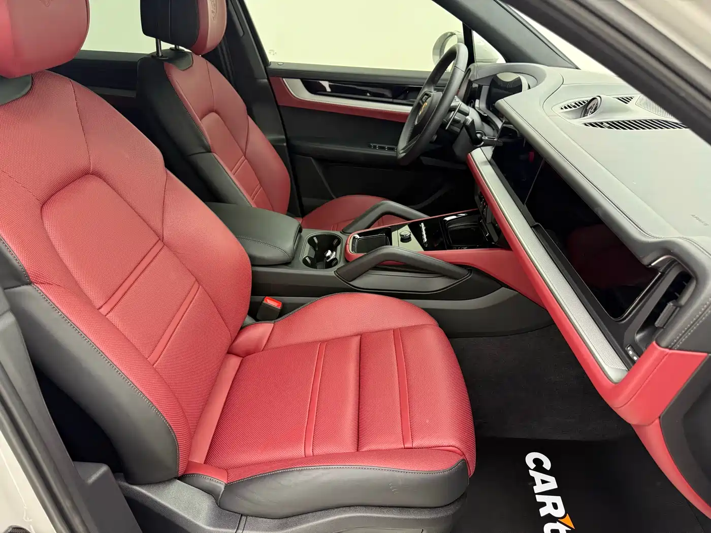 Porsche Cayenne 2025 Cayenne 3.0T Dream Chaser Edition фото 11
