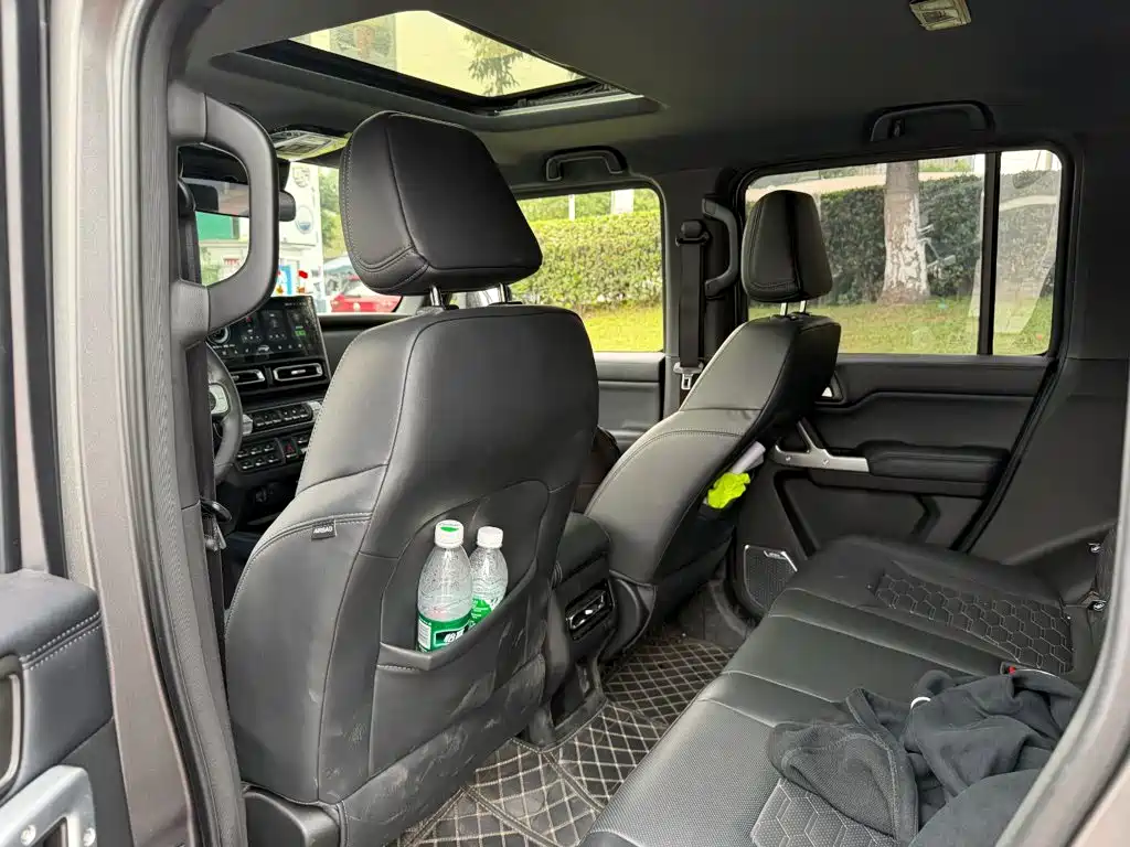212 T01 2026 2024 2.0T Explorer