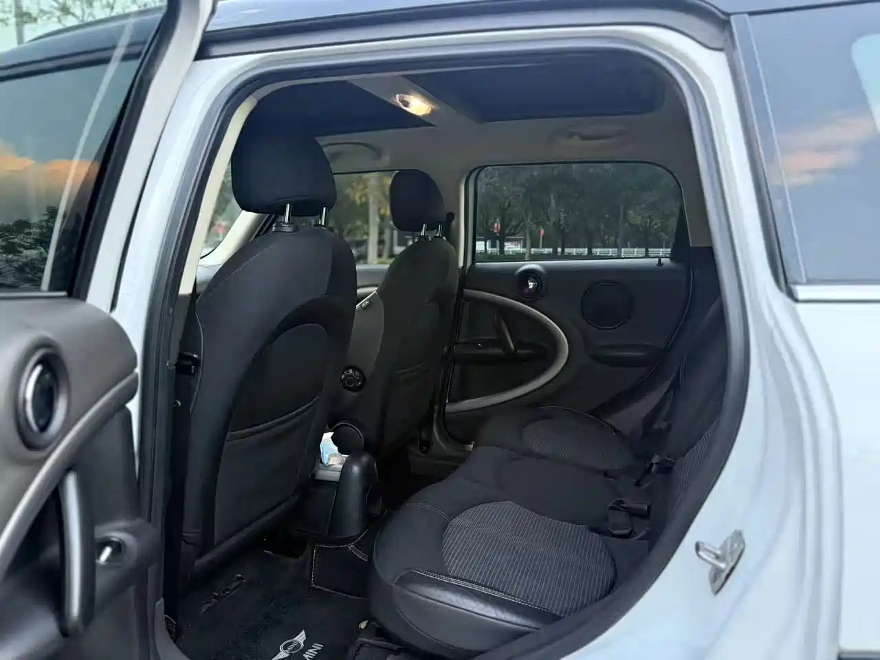 MINI COUNTRYMAN 2011 2011 1.6L COOPER Excitement