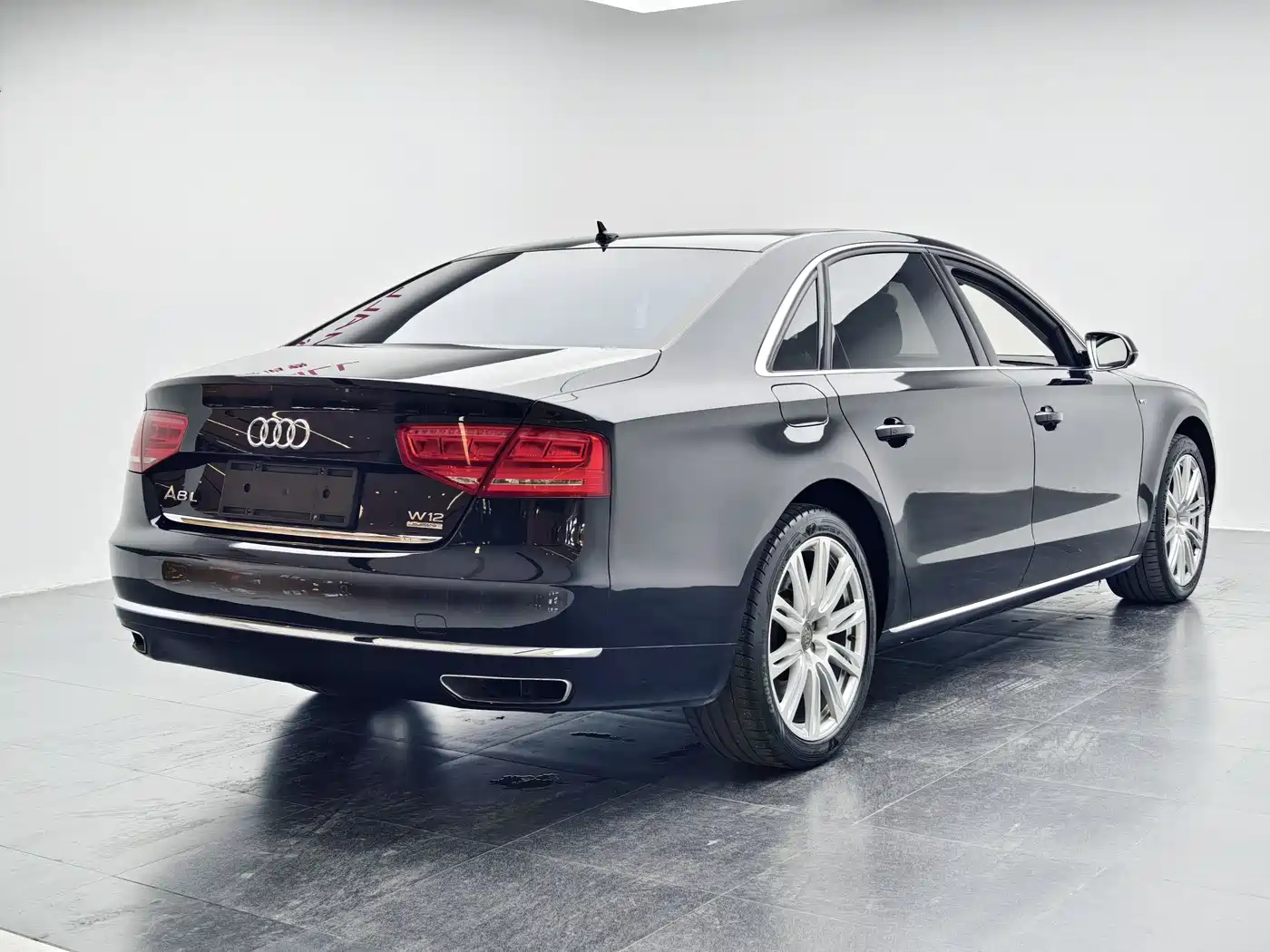 Audi A8 2013 A8L 6.3 FSI W12 quattro Flagship фото 21