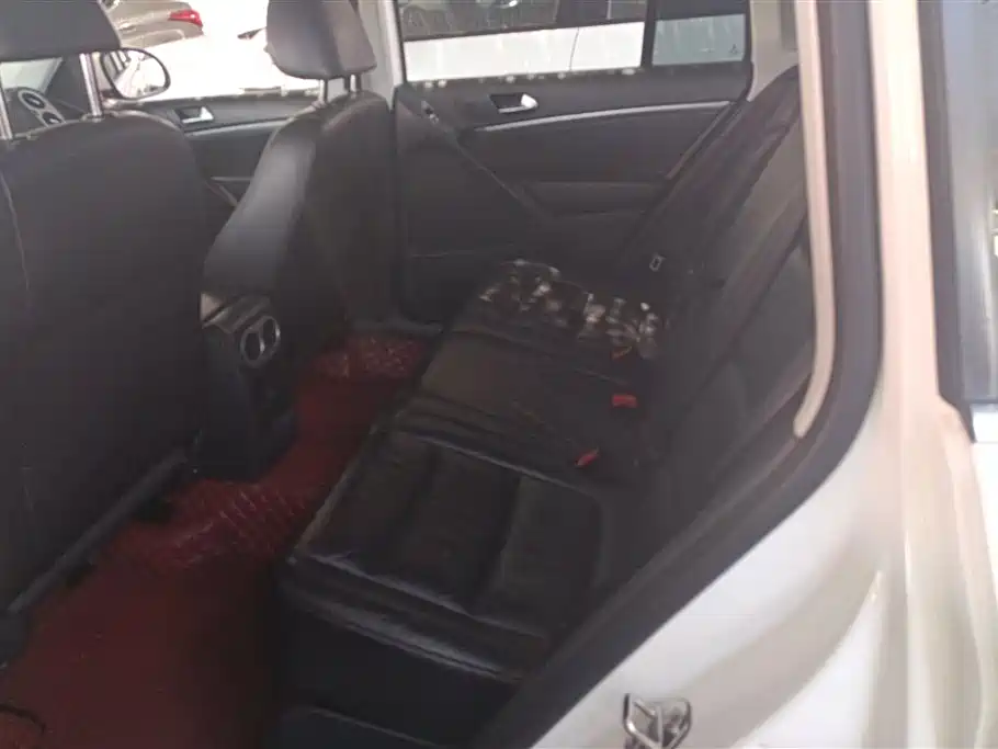 Volkswagen Tiguan 2015 1.8TSI Automatic 4WD Highline фото 11