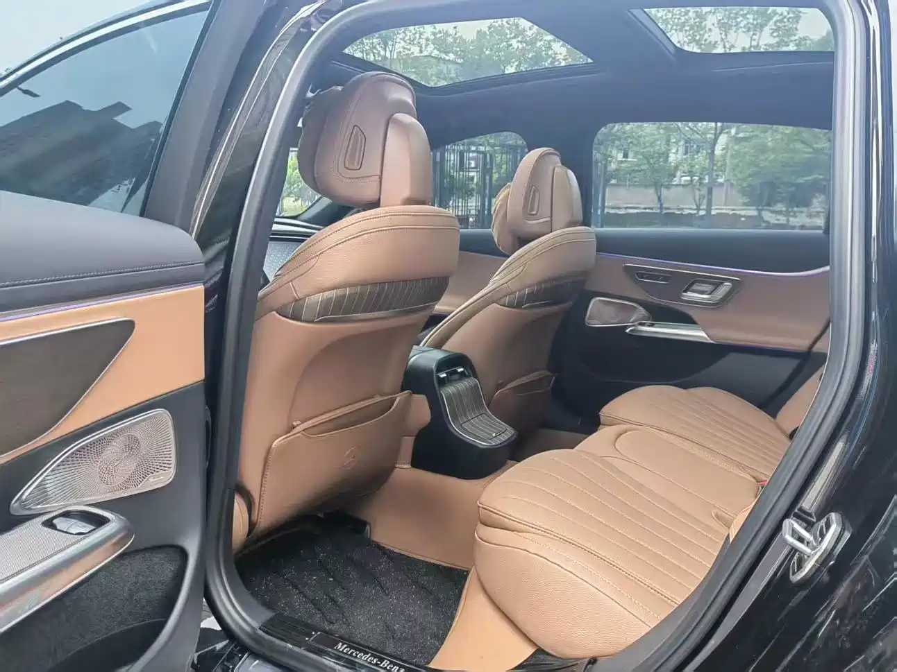 Mercedes-Benz E-Class 2026 E 300 L Fashion фото 4