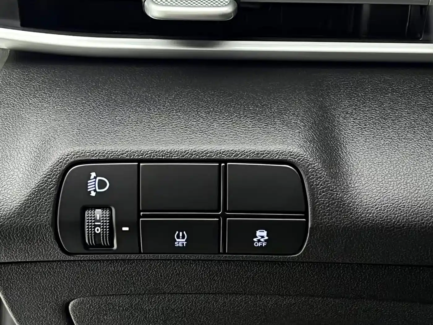 Hyundai Elantra 2022 1.5L CVT GLX Elite Edition фото 17