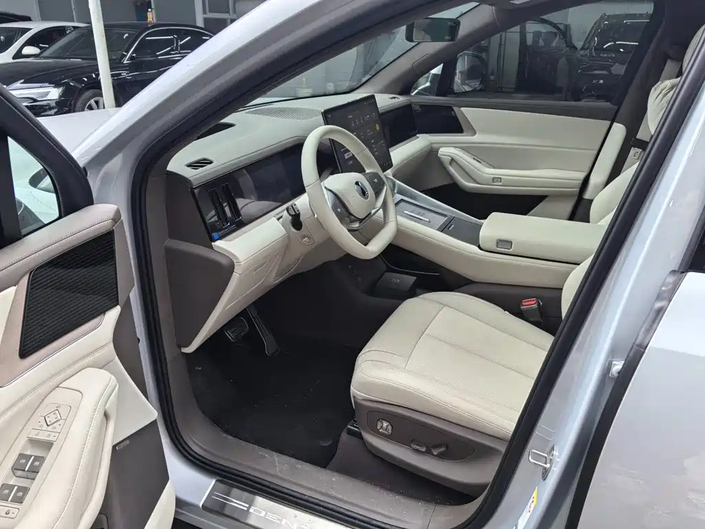 Denza N8L 2025 2025 Standard