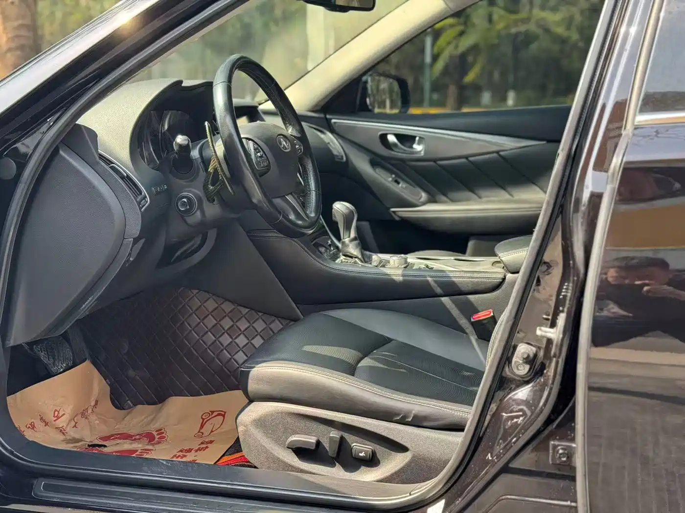 Infiniti Q50 2016 2014 3.7L Comfort Edition