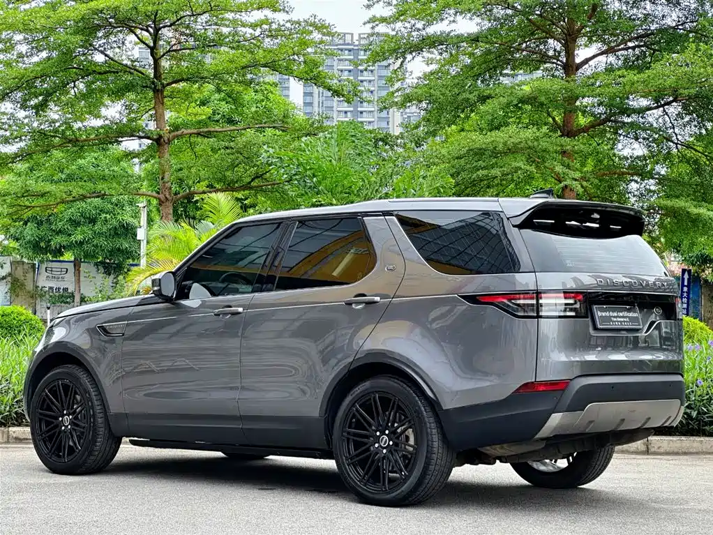 Land Rover Discovery 2017 3.0 SC V6 S фото 6