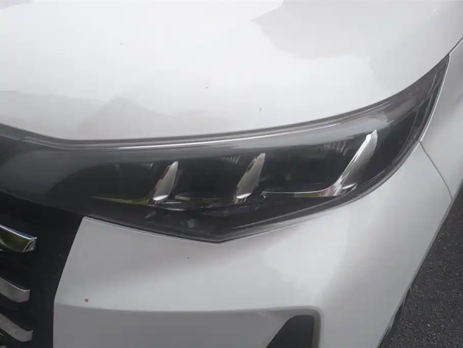 GAC Trumpchi Trumpchi M6 2023 PRO 270T DCT Luxury Edition фото 5
