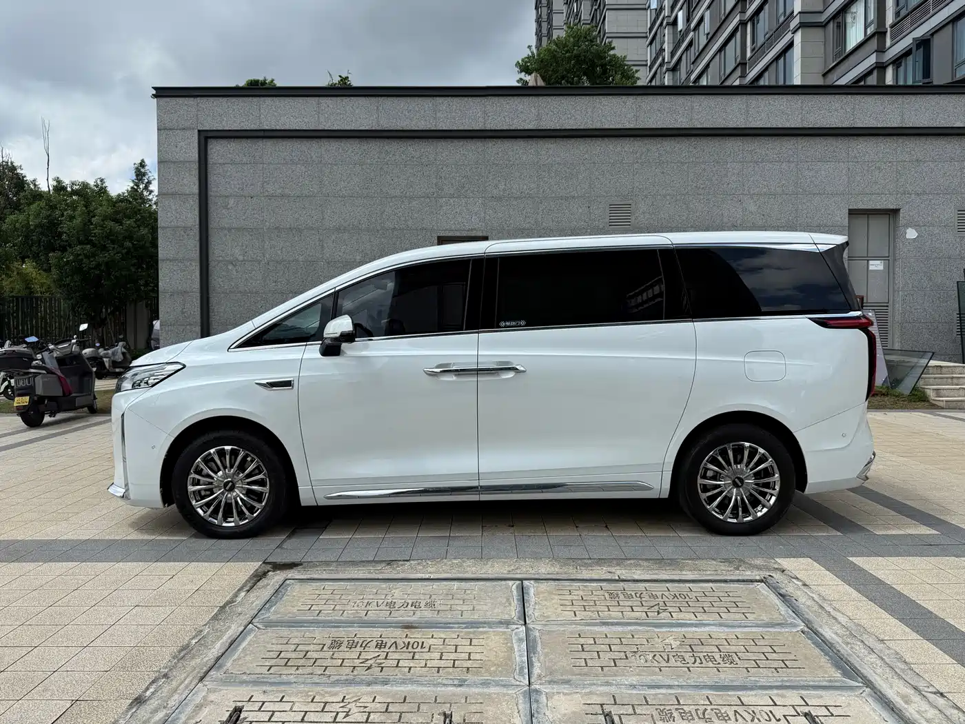 WEY Alpine 2024 2023 AWD Flagship