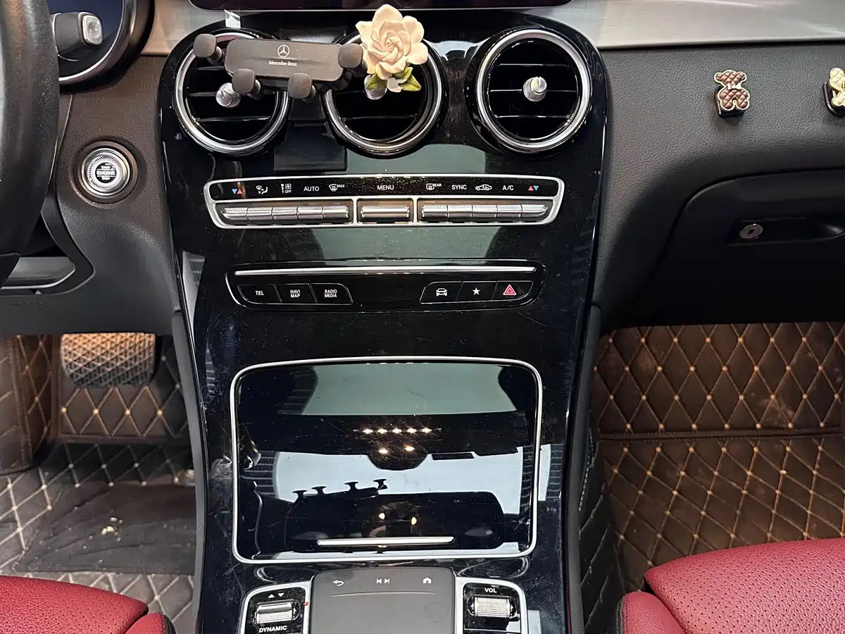 MERCEDES-BENZ GLC COUPE