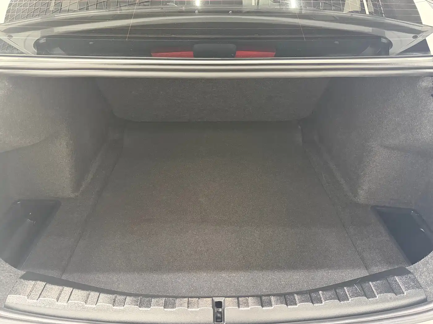 BMW 3 Series 2023 320Li M Sport Package фото 10