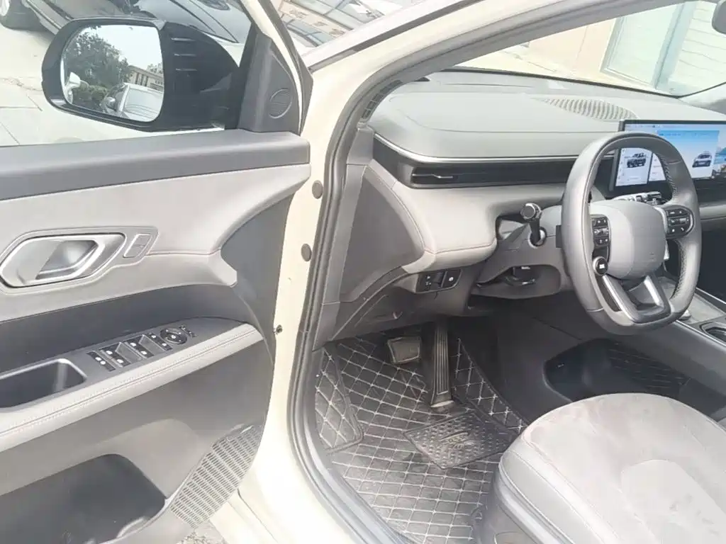 Hyundai ELEXIO 2025 2025 Standard Range RWD