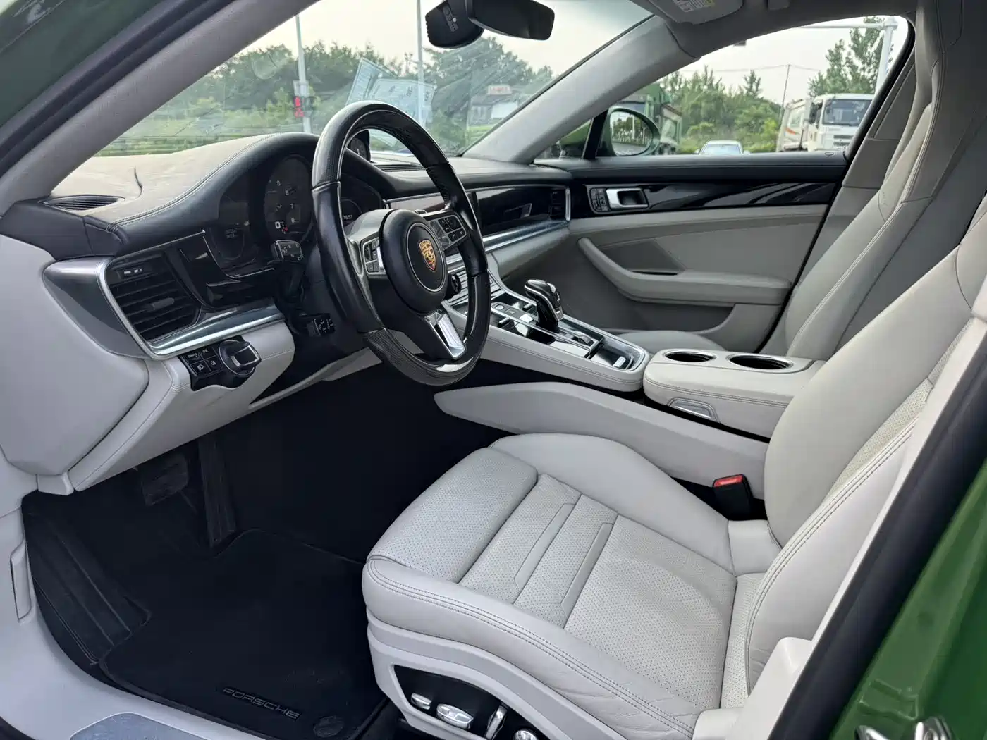 Porsche Panamera 2019 Panamera 4 Sport Turismo 2.9T фото 4