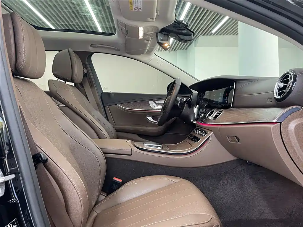 Mercedes-Benz E-Class 2023 E 300 L Fashion фото 13