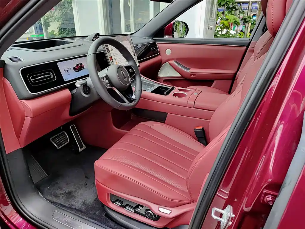 AITO Wenjie AITO M7 2026 Extended Range Ultra AWD 5-Seater фото 7