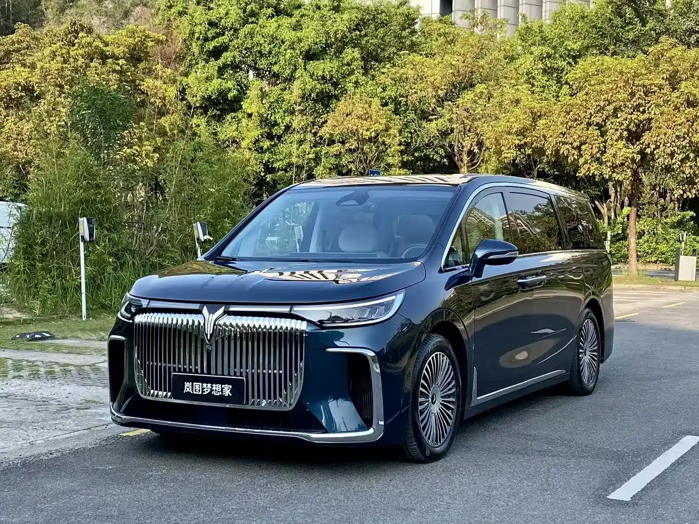 Voyah Auto Voyah Dreamer 2025 PHEV AWD Flagship Kunpeng Edition